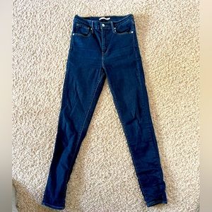 Levi’s Mile High Super Skinny Size 28W 30L - Indigo